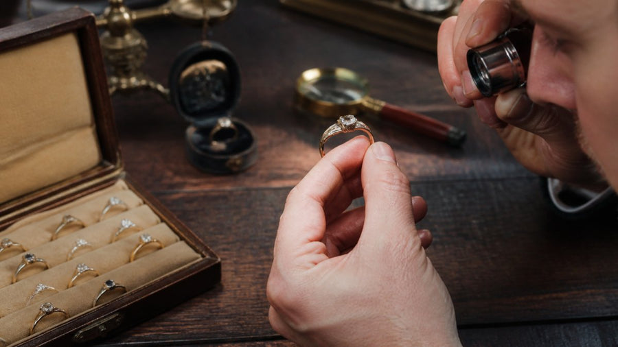 How to Choose an Antique Diamond Ring: A Buyer's Guide