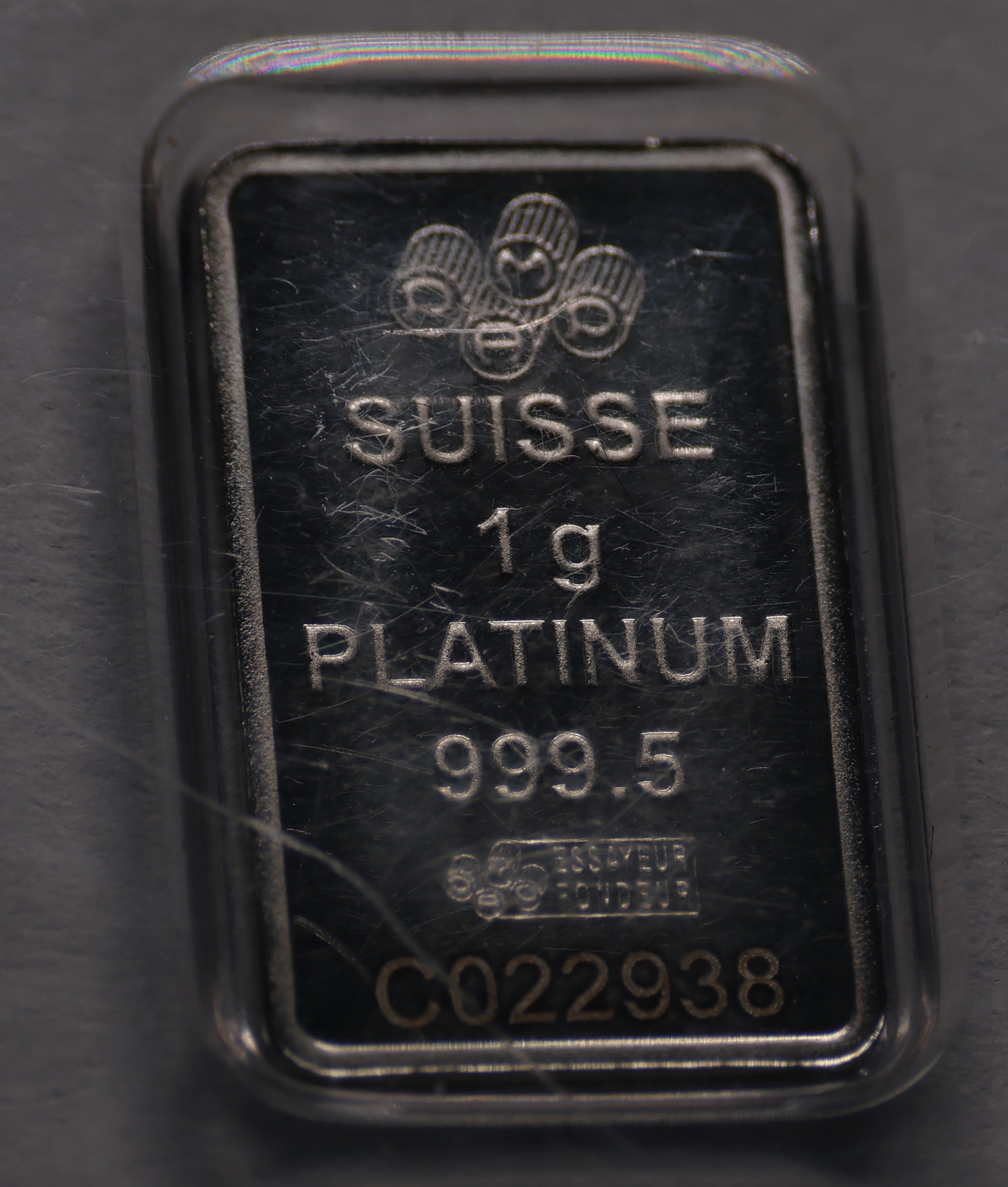 Pamp 1G fine platinum bar - carded